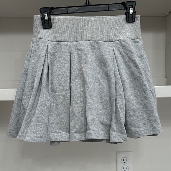 wild fable Dresses & Skirts - Gray Women's Pleated Skirt. Wild Fable small. Like new
